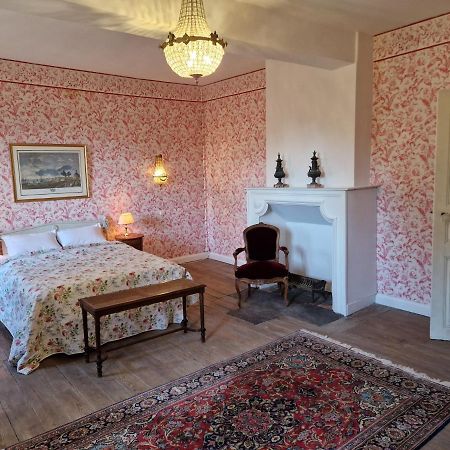 Chateau St Justin Saint-Justin  ภายนอก รูปภาพ